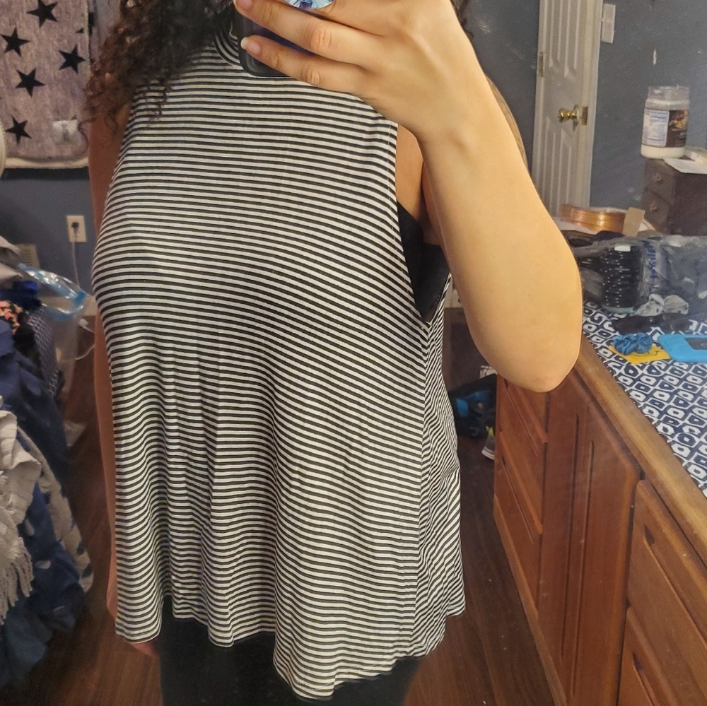 Cream/black tank